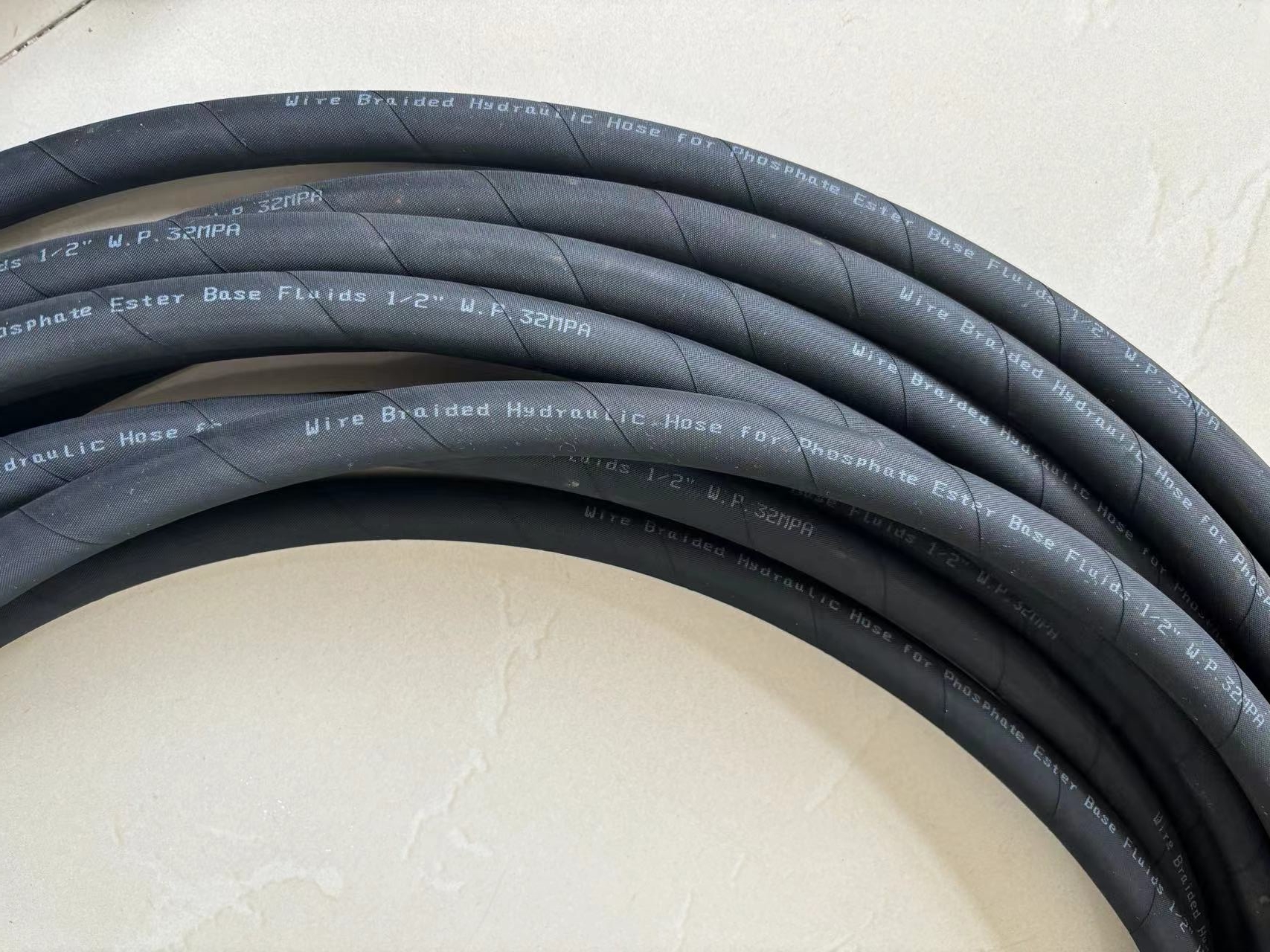 Wire Sprial Hydraulic Hose For Phosphate Ester Base Fluids 